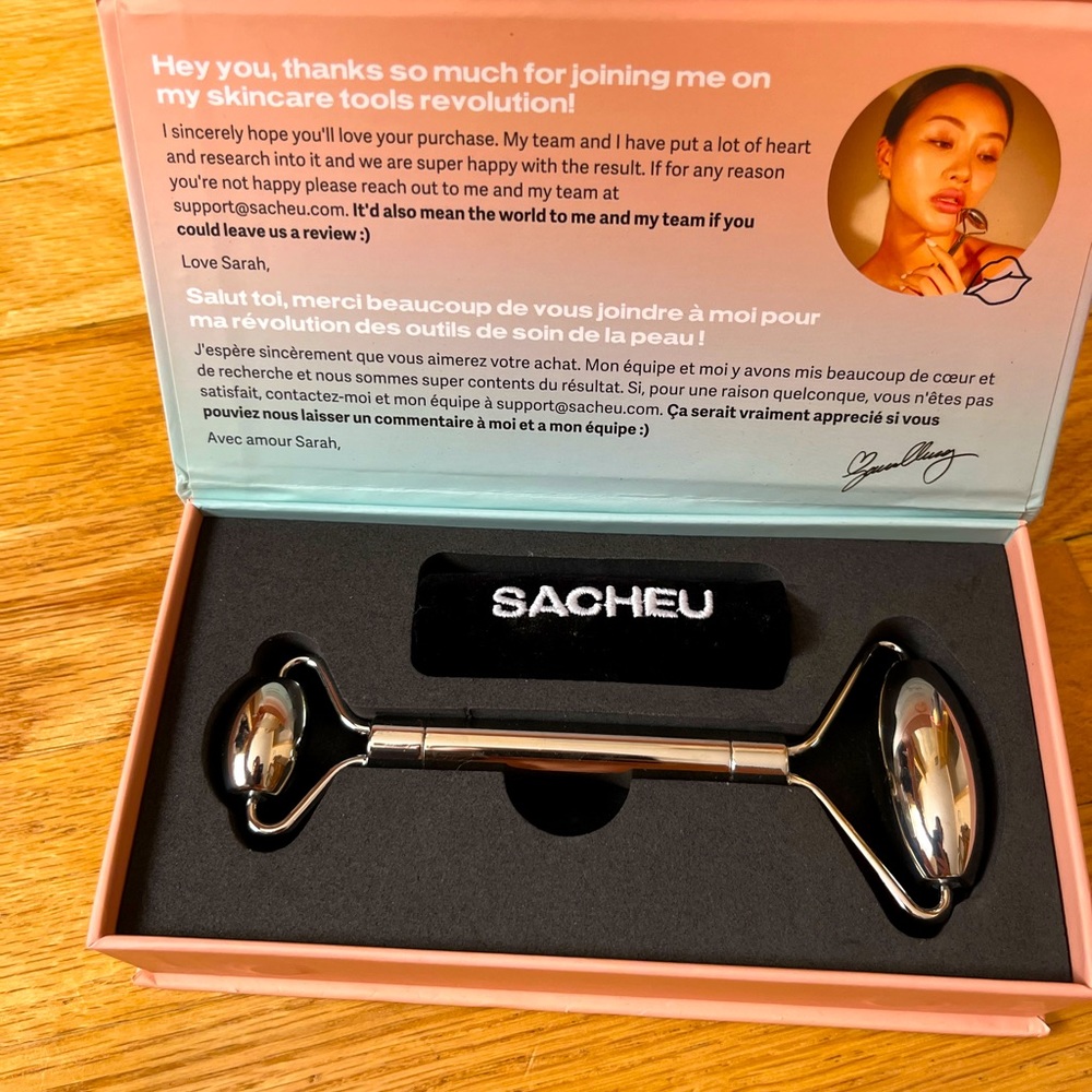 Sacheu Beauty dual sided facial roller